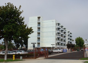 Mar Vista Church of God Homes in Oceanside, CA - Foto de edificio - Building Photo