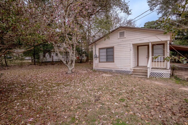 308 Kelley Blvd in Woodville, TX - Building Photo - Building Photo