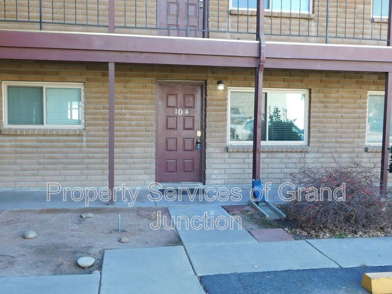 1302 Glenwood Ave in Grand Junction, CO - Building Photo