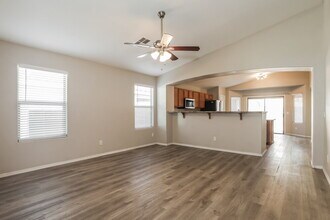 32647 N Cherry Creek Rd in San Tan Valley, AZ - Building Photo - Building Photo