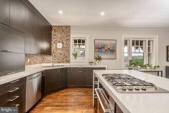 2311 Connecticut Ave NW in Washington, DC - Building Photo - Building Photo