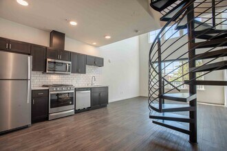 The Angelino in Sacramento, CA - Building Photo - Building Photo