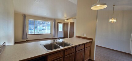 229 E Orchard Ave in Hayden, ID - Building Photo - Building Photo