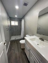 2148 Brookfield Ave in Dallas, TX - Building Photo