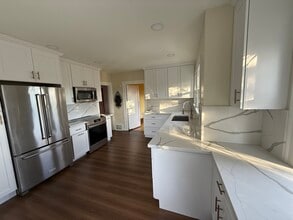 5701 30th Ave NE in Seattle, WA - Building Photo - Building Photo