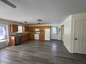 3608 Madison St in Kalamazoo, MI - Building Photo - Building Photo