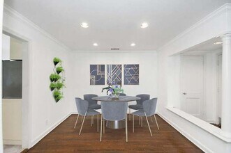 3310 Suffolk Dr in Houston, TX - Building Photo - Building Photo