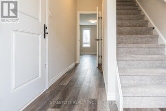 381-381 Callaway Rd in London, ON - Building Photo - Building Photo