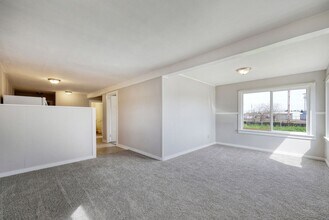 340 Bethel Dr-Unit -340 Bethel Dr in Eugene, OR - Building Photo - Building Photo