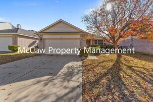 5116 Meridian Ln in Fort Worth, TX - Building Photo