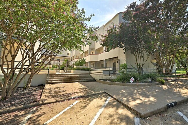 2605 Enfield Rd in Austin, TX - Building Photo - Building Photo