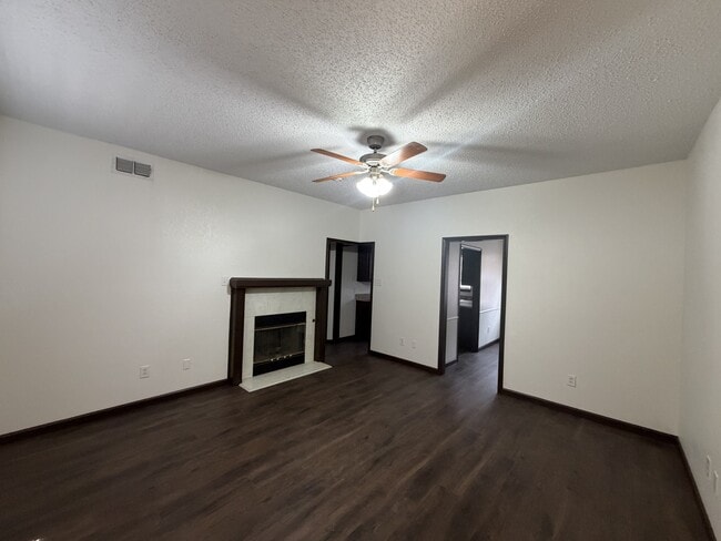 2114 92nd St in Lubbock, TX - Building Photo - Building Photo