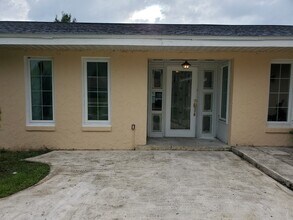 1674 Louis Dr in Kissimmee, FL - Building Photo - Building Photo