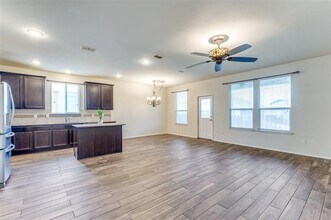 7709 Shorthorn Way in Fort Worth, TX - Building Photo - Building Photo