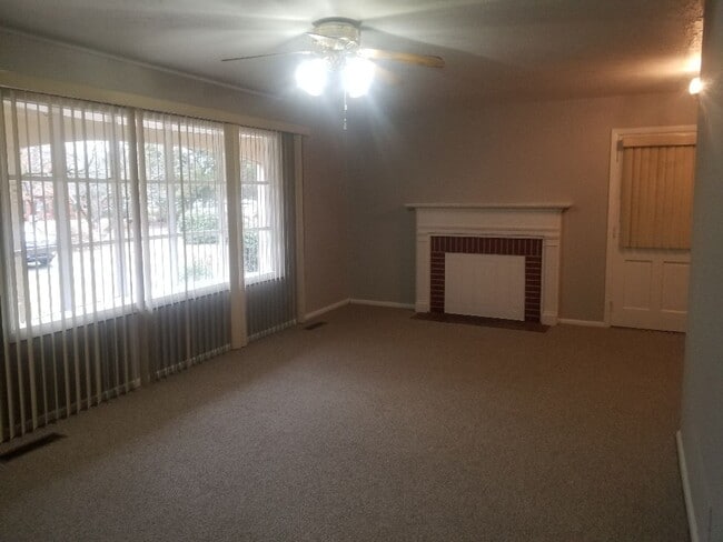 1804 Saxon St in Goldsboro, NC - Building Photo - Building Photo