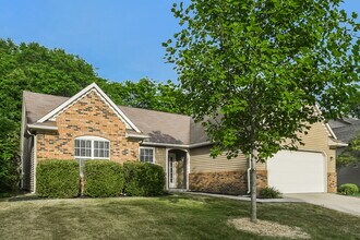7667 Bayridge Dr in Indianapolis, IN - Building Photo - Building Photo