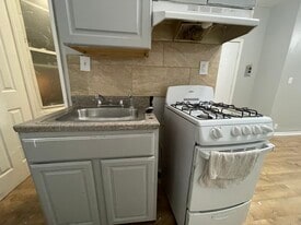 97 Camden St, Unit 2