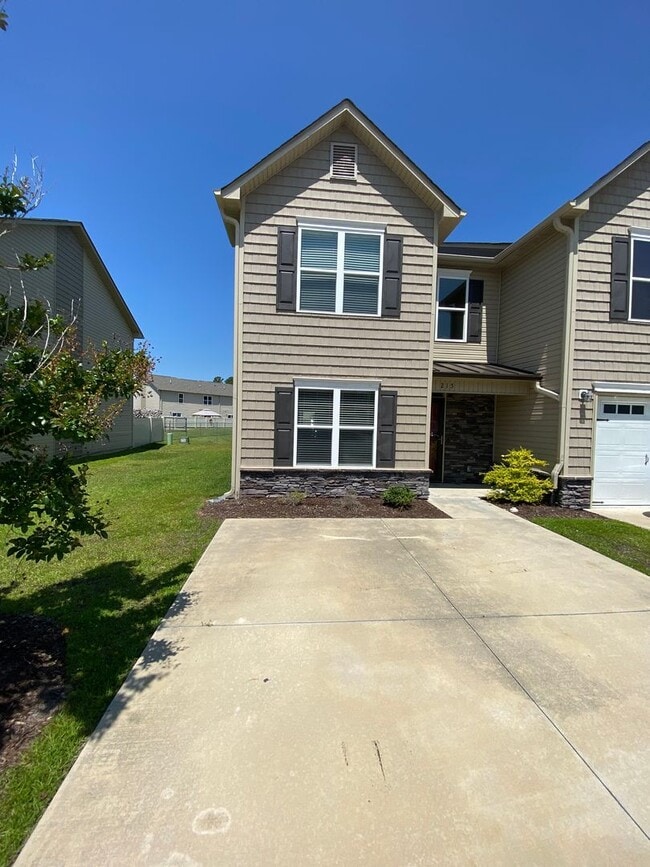 property at 215 Boyington Pl Rd