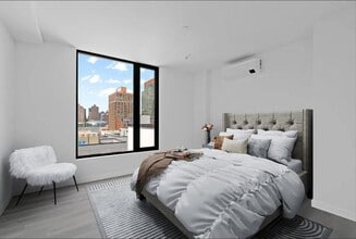 33-52-52 Crescent St in Queens, NY - Building Photo - Building Photo