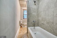 2914 Bayonne Ave photo'