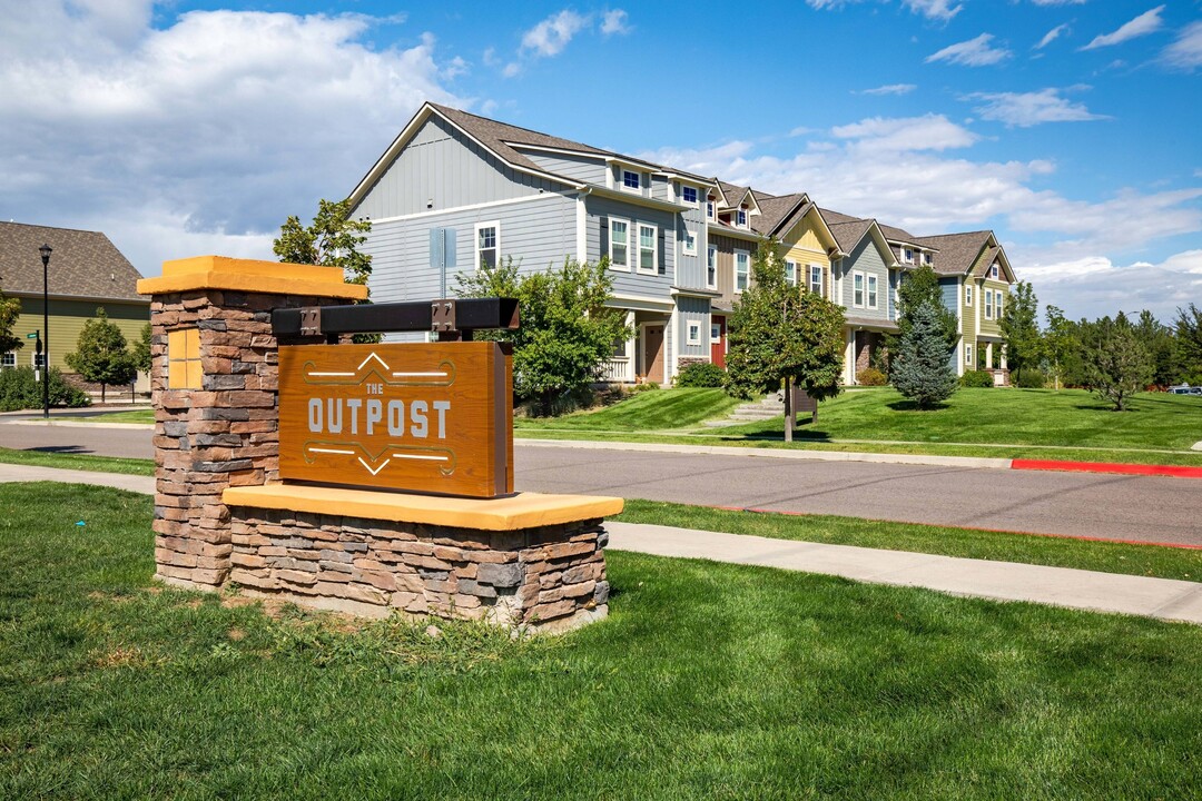 The Outpost in Fort Collins, CO - Foto de edificio