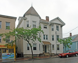 861 Congress St in Portland, ME - Building Photo - Building Photo