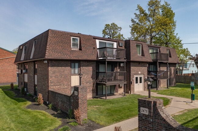 Sheridan Drive Apartments in Tonawanda, NY - Building Photo - Building Photo