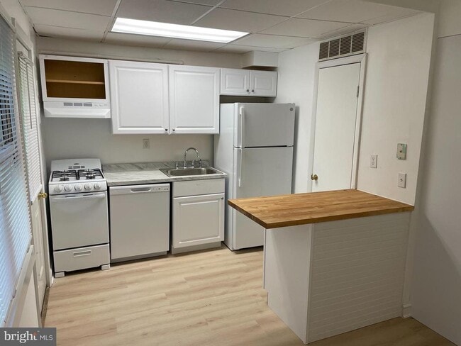 property at 26 S Monroe Rd