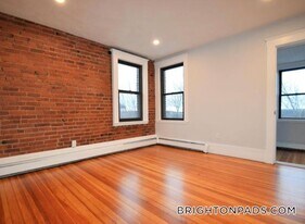 15 South St, Unit 6 in Boston, MA - Building Photo