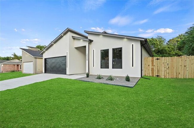 2508 Kool Ave in Dallas, TX - Building Photo - Building Photo