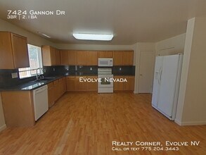 7424 Gannon Dr in Reno, NV - Building Photo - Building Photo