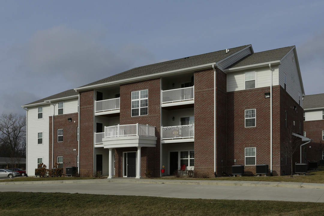 Maple Court Place in Goshen, IN - Building Photo