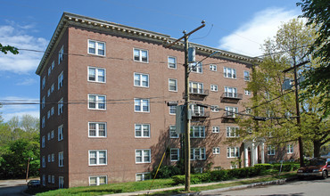 Portsmouth Place Apartments in Portsmouth, NH - Building Photo - Building Photo