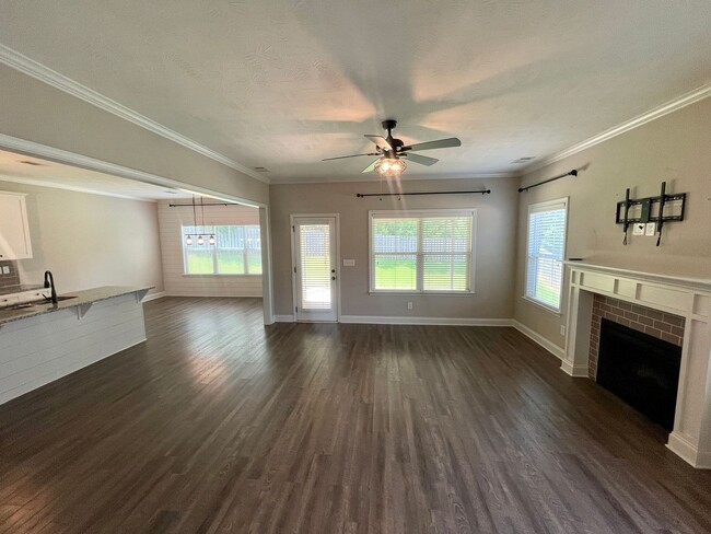 719 Tree Top Trl in Evans, GA - Building Photo - Building Photo