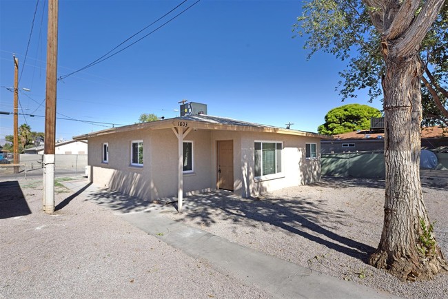 1801-1721 Linden Ave in Las Vegas, NV - Building Photo - Building Photo