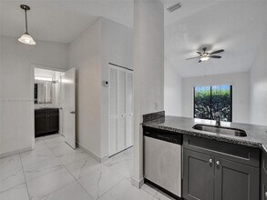 1300 Wiley St in Hollywood, FL - Building Photo - Building Photo