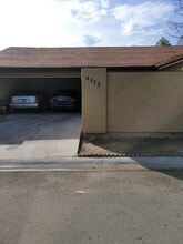 4513 Country Wood Ln in Bakersfield, CA - Building Photo - Building Photo