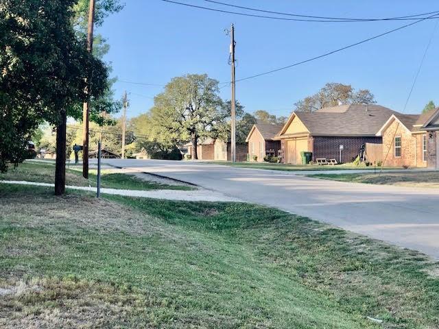 409 N Cedar St in Springtown, TX - Building Photo - Building Photo