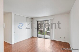 321 Athol Ave in Oakland, CA - Building Photo - Building Photo