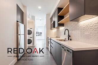 3450 W 43rd St in Los Angeles, CA - Building Photo - Building Photo