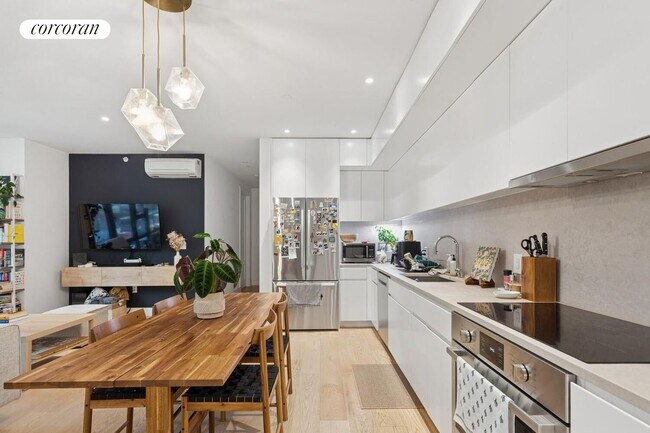 112 Fleet Pl in Brooklyn, NY - Building Photo - Building Photo