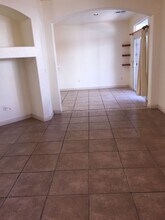 7241 Victoria Oak Ct in Las Vegas, NV - Building Photo - Building Photo