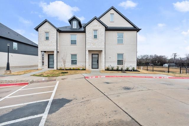 2341 Springpark Dr in Arlington, TX - Building Photo