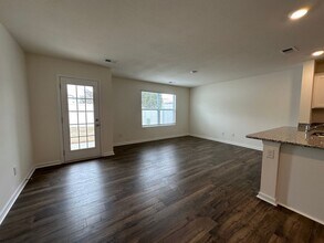725 Theobald Wy in Kingsport, TN - Building Photo - Building Photo
