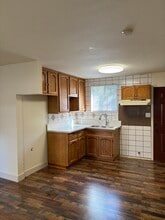 12646 Ralston Ave in Sylmar, CA - Foto de edificio - Building Photo