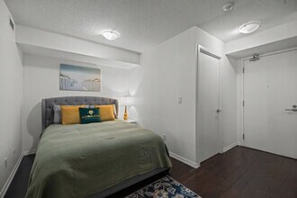 211 Fort York Blvd, Unit SI ID1345917P in Toronto, ON - Building Photo - Building Photo