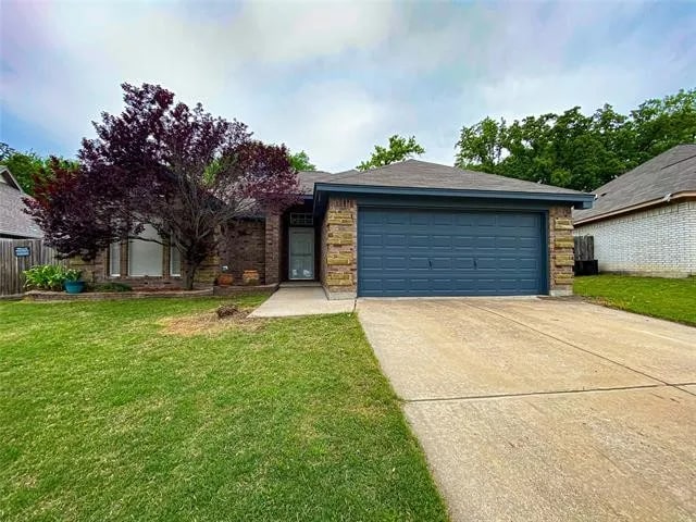 property at 125 Parkwood Ct