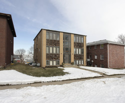 2124 E St Apartamentos