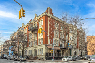 165 S 9th St in Brooklyn, NY - Building Photo - Building Photo