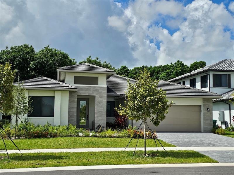 10396 SW 57th Ct in Cooper City, FL - Building Photo